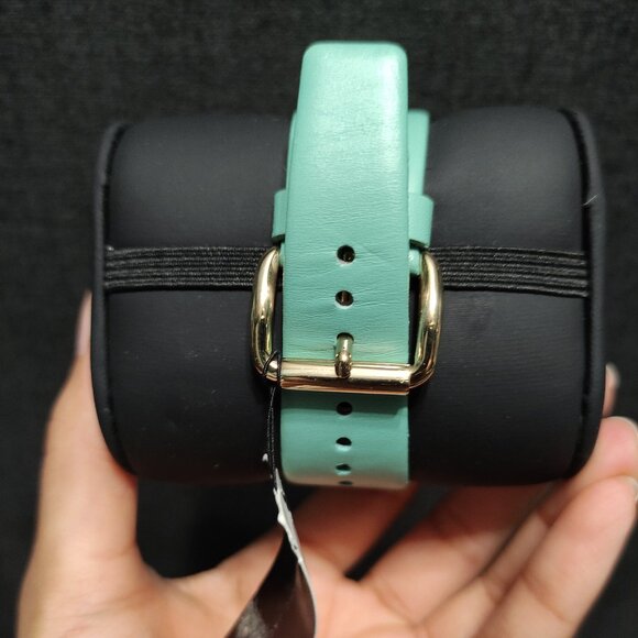 Marc by Marc Jacobs Watch - Picture 2 of 3